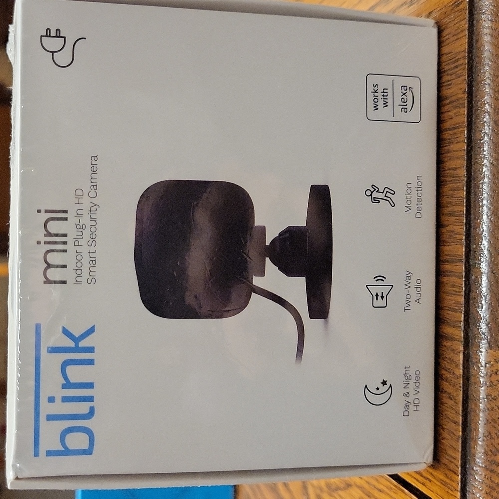 Blink Mini Indoor Plug-In HD Smart Security Camera, black